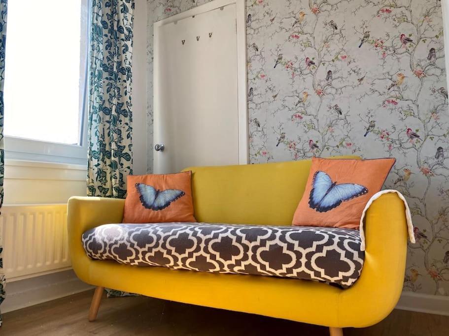 3 Bedroom Well Connected Family Home Free Parkingエディンバラ エクステリア 写真
